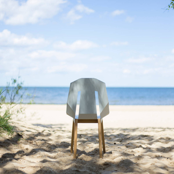 Designer Stuhl DIAGO aus Metall und Holz
